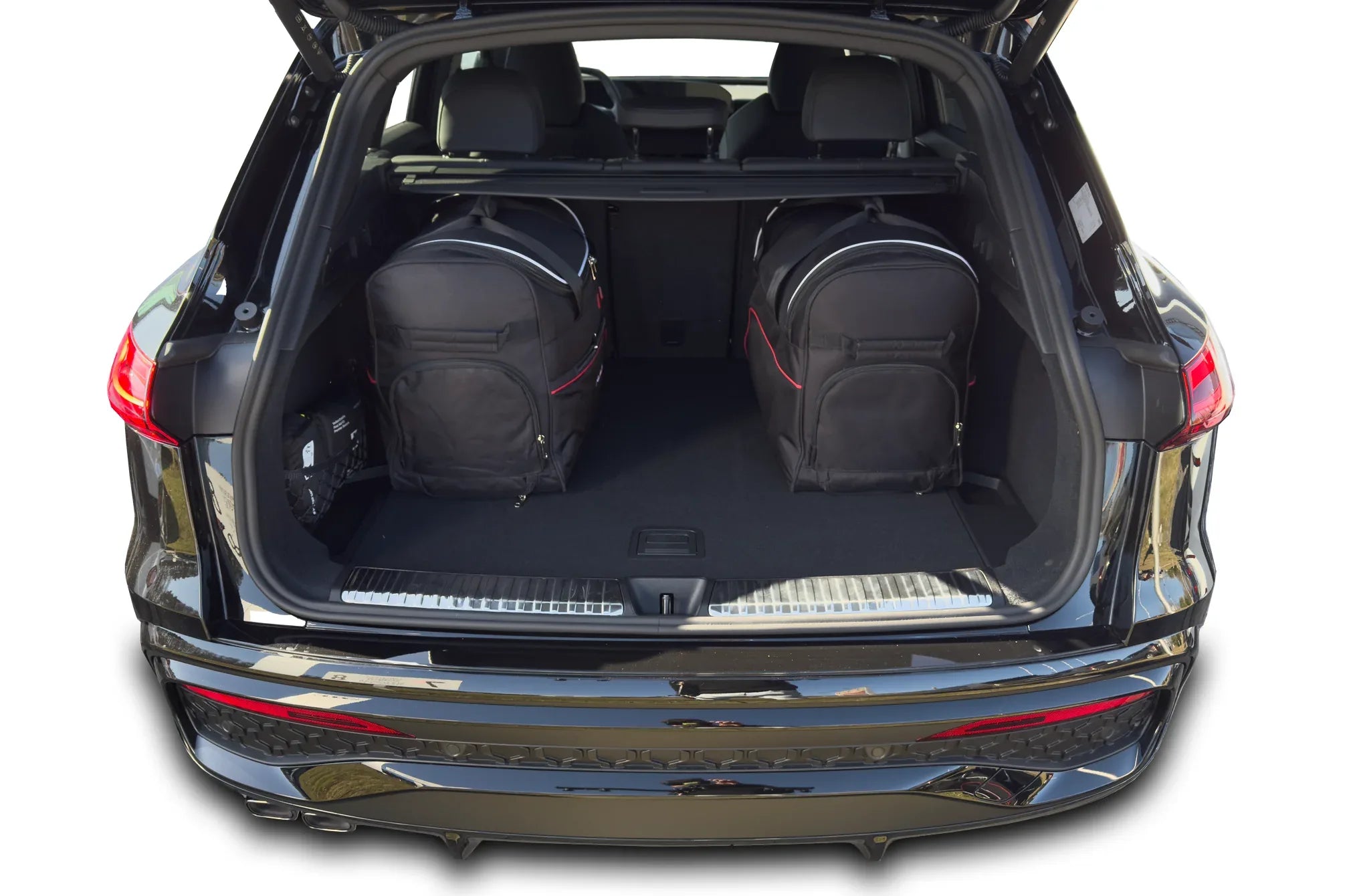 Audi Q5 2024+ 5-väskor #färg_Svart