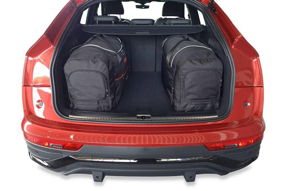 Audi Q5 SPORTBACK 2020-2024 4-väskor Sport #färg_Svart