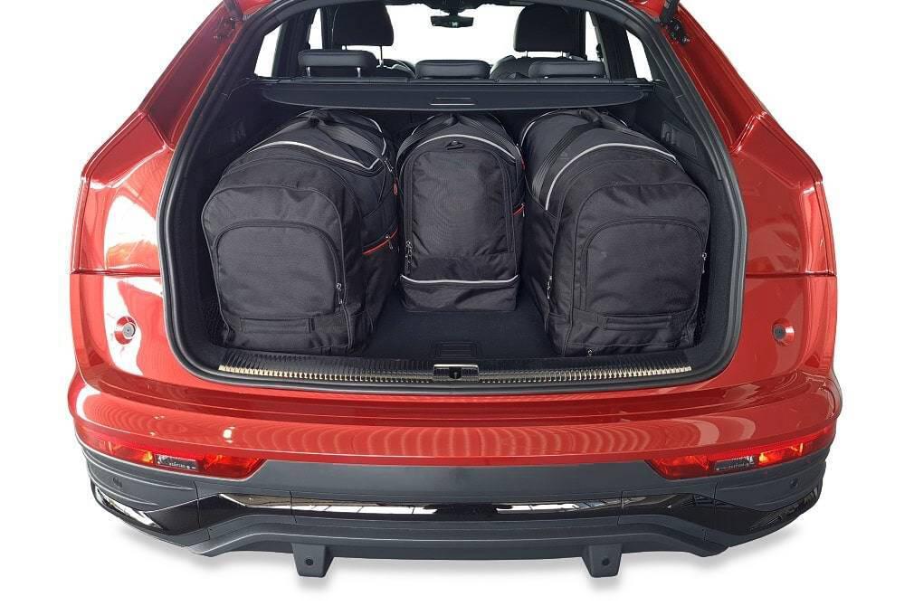 Audi Q5 SPORTBACK 2020-2024 4-väskor Sport #färg_Svart