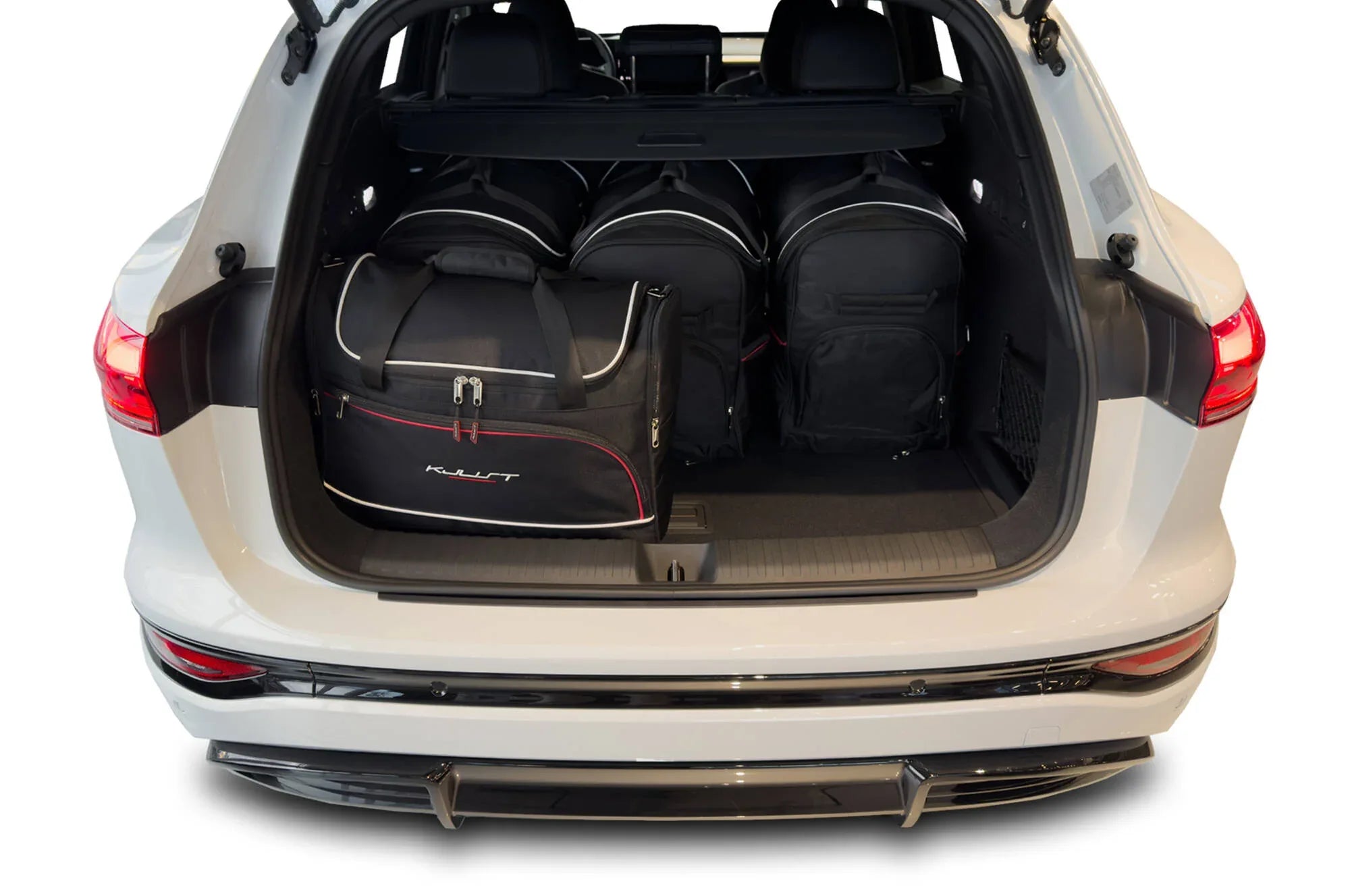 Audi Q6 e-tron 2024+ 4-väskor #färg_Svart