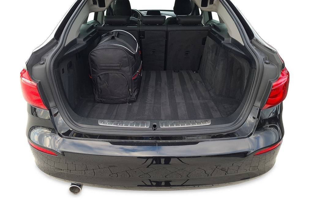 BMW 3 GRAN TURISMO 2013-2020 5-väskor #färg_Svart