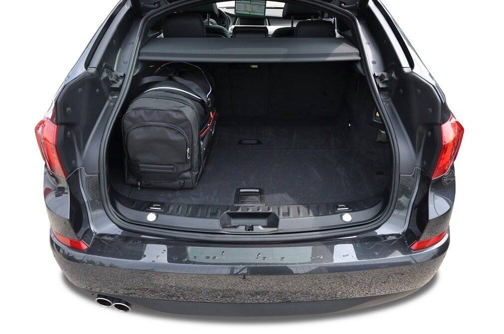 BMW 5 GRAN TURISMO 2010-2017 4-väskor Aero #färg_Svart