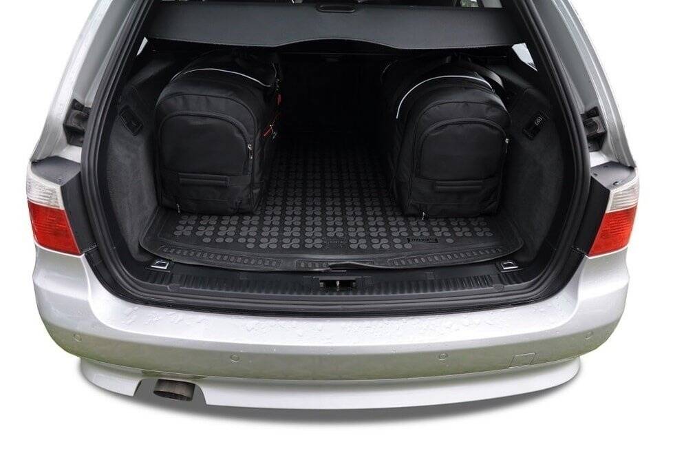 BMW 5 TOURING 2003-2010 5-väskor Aero #färg_Svart
