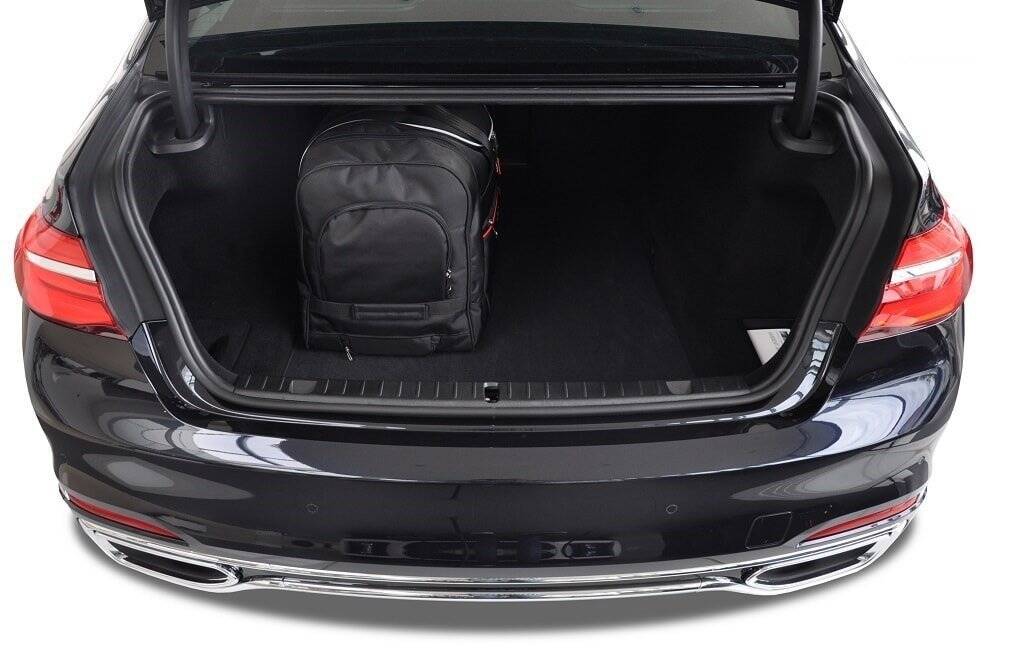 BMW 7 2015-2022 4-väskor Sport #färg_Svart