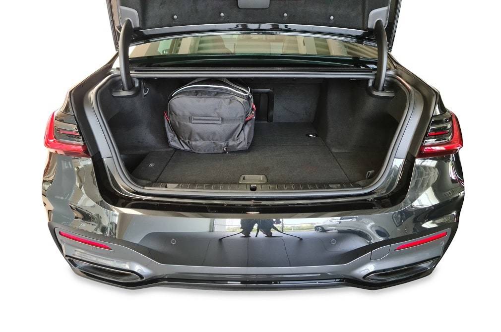 BMW 7L HEV 2015-2022 4-väskor #färg_Svart