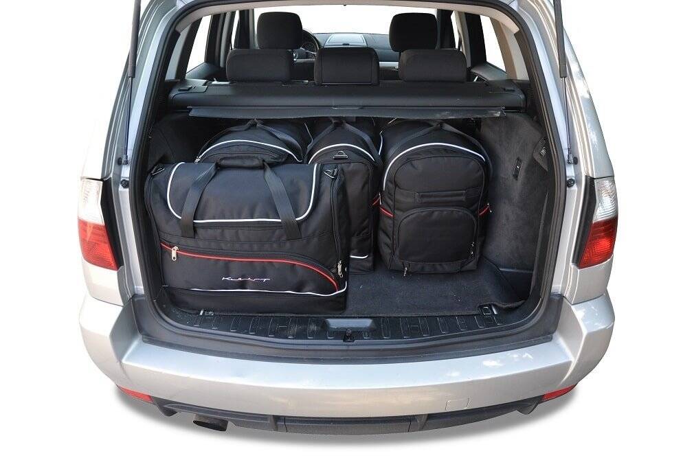 BMW X3 2003-2010 5-väskor Sport #färg_Svart