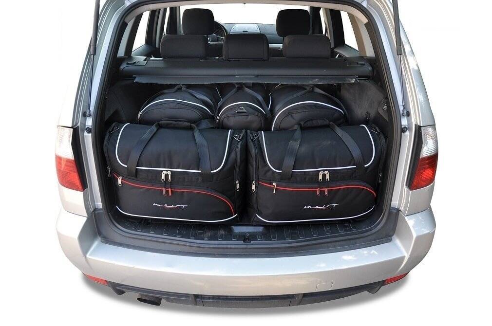 BMW X3 2003-2010 5-väskor Aero #färg_Svart