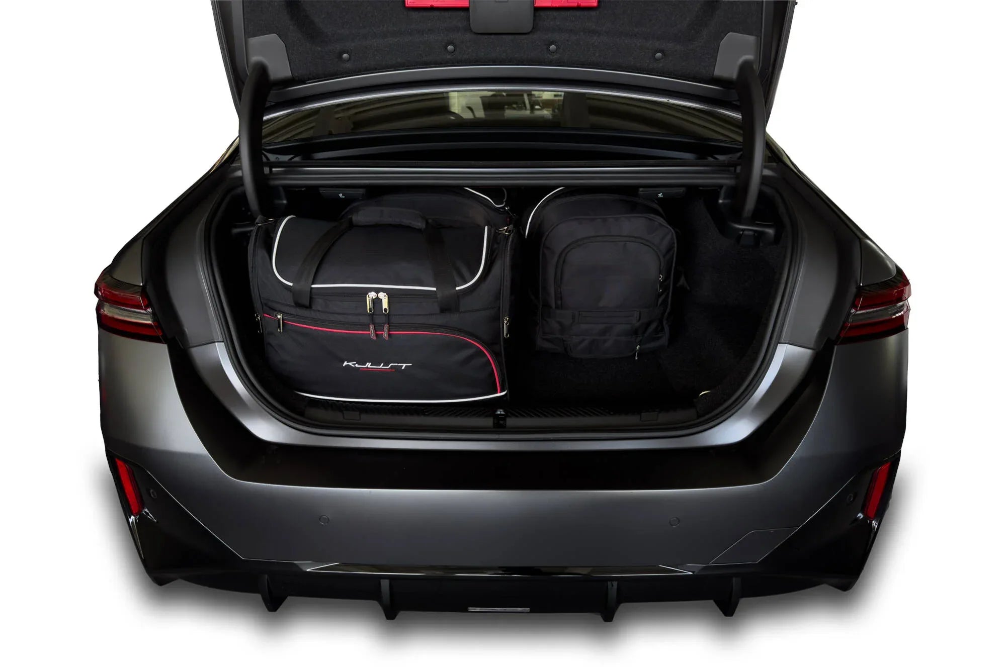 BMW i5 LIMOUSINE EV 2023+ 4-väskor #färg_Svart