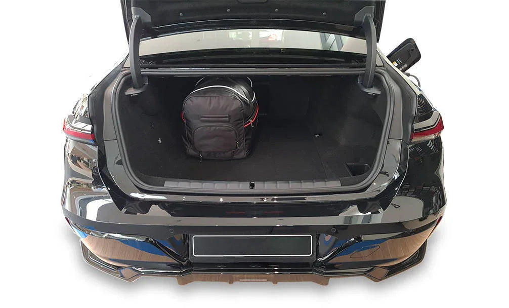BMW i7 EV 2022+ 4-väskor #färg_Svart