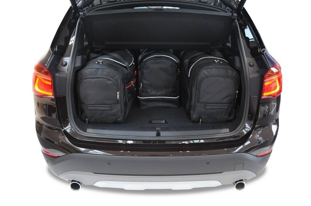 BMW X1 2015+ 4-väskor Sport #färg_Svart