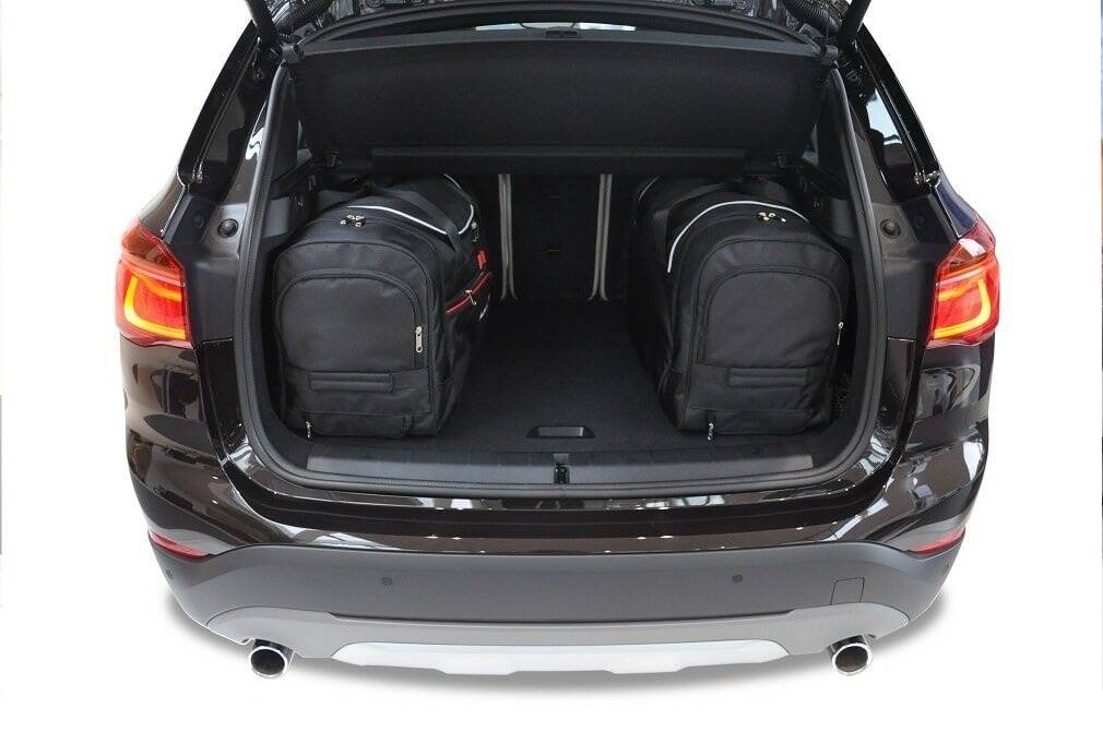 BMW X1 PHEV 2015+ 4-väskor Sport #färg_Svart