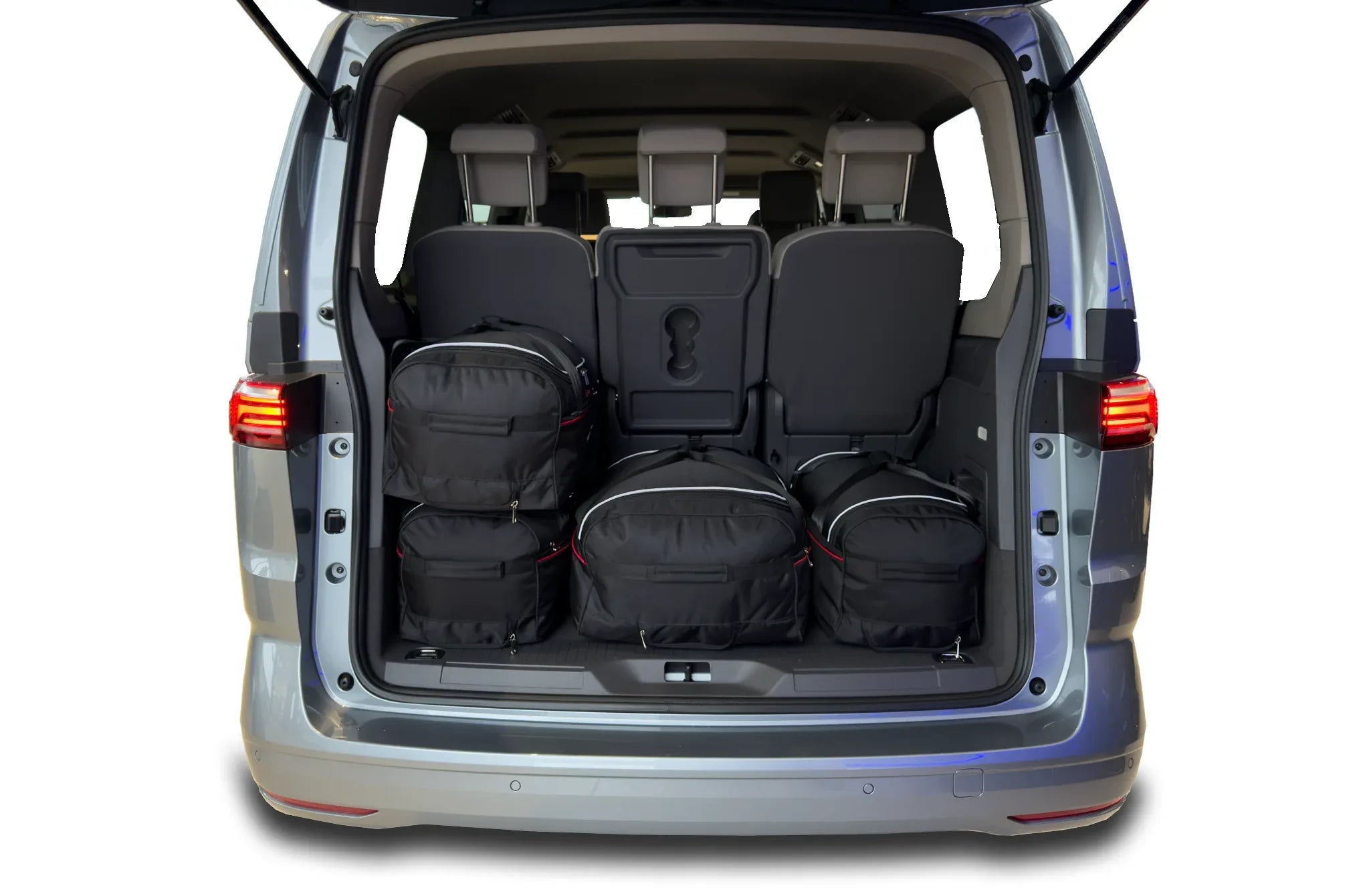 Kjust VW MULTIVAN L2 PHEV 2021+ 6-väskor #färg_Svart