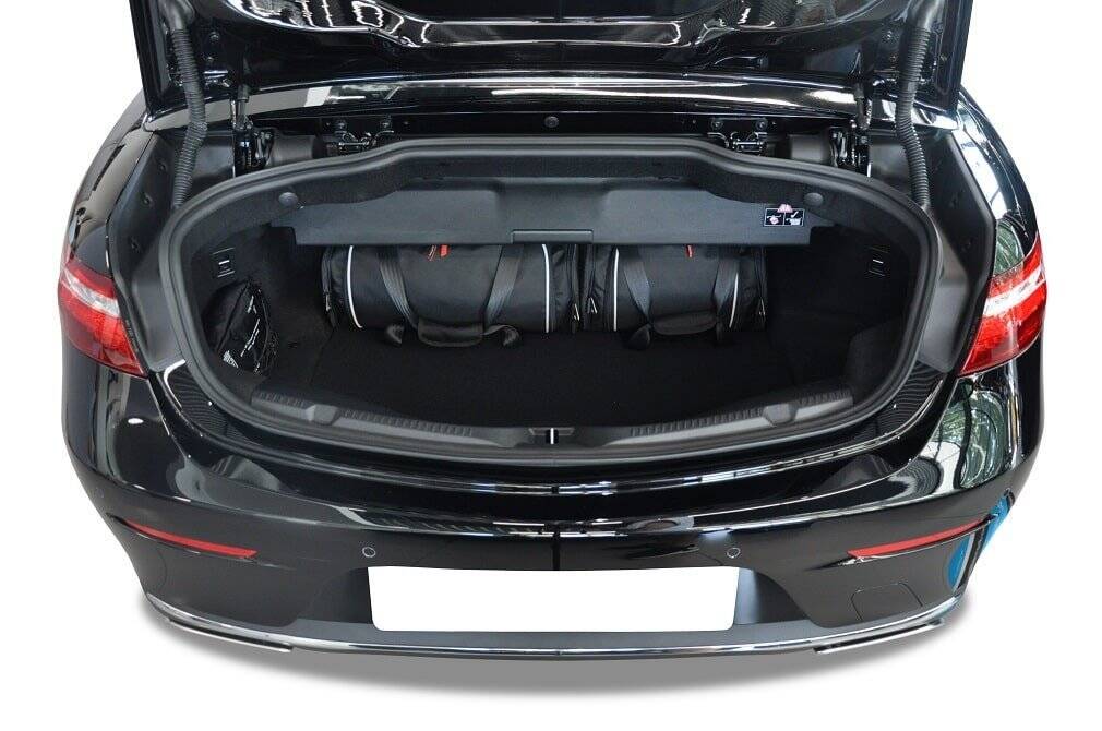 Mercedes-BENZ E CABRIO 2017+ 4-väskor #färg_Svart