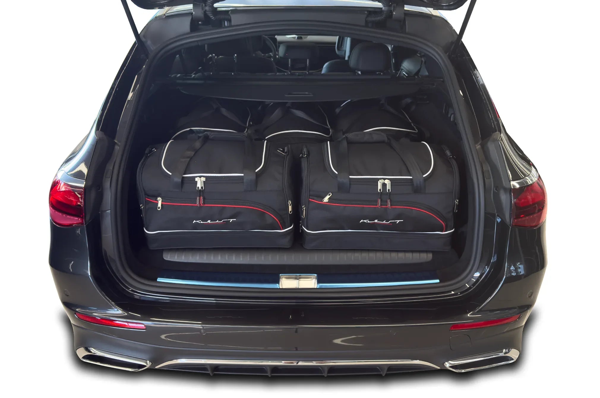 Mercedes-BENZ E KOMBI PHEV 2023+ 5-väskor #färg_Svart