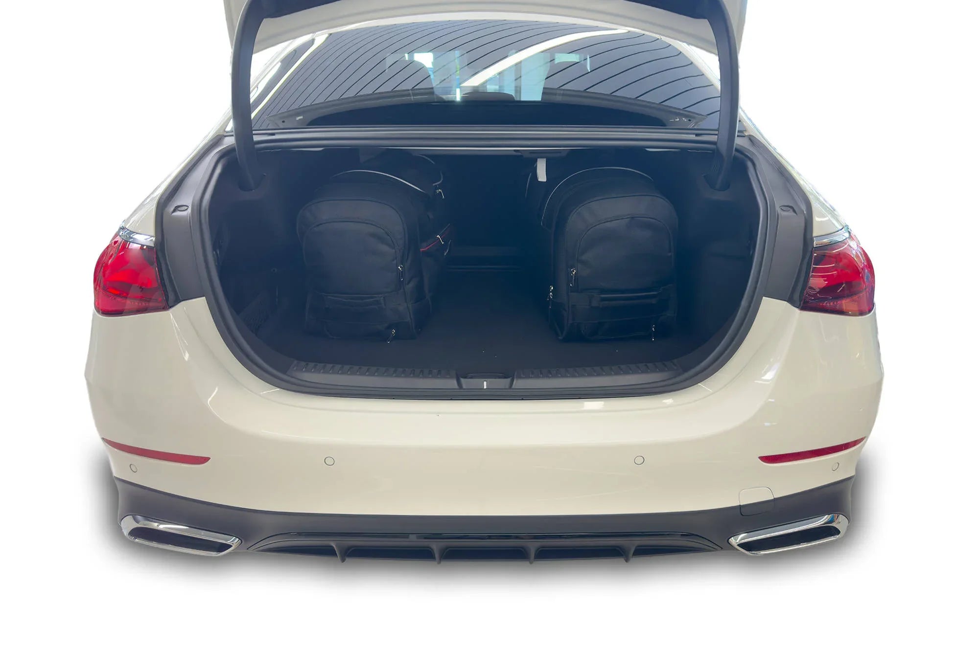 Mercedes-BENZ E LIMOUSINE 2023+ 5-väskor #färg_Svart