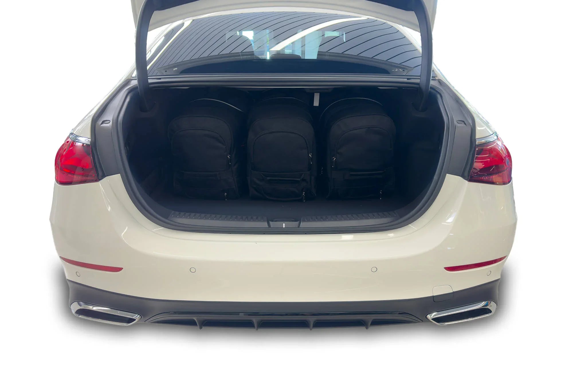 Mercedes-BENZ E LIMOUSINE 2023+ 5-väskor #färg_Svart