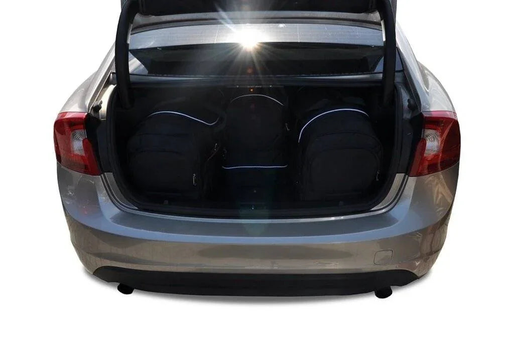 Volvo S60 2010-2018 4-väskor Sport #färg_Svart