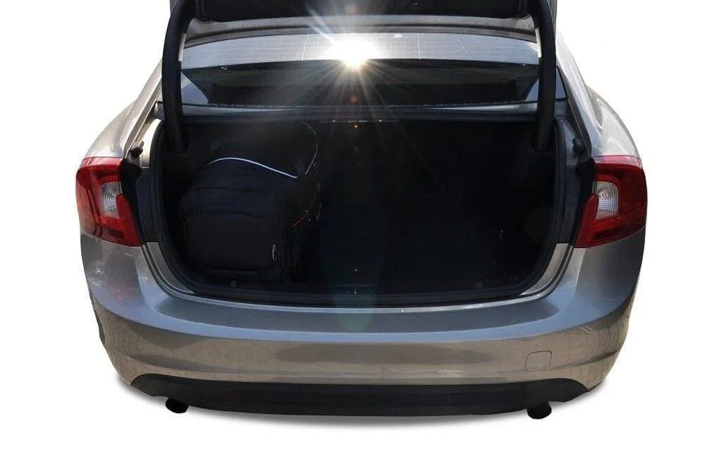Volvo S60 2010-2018 4-väskor Sport #färg_Svart