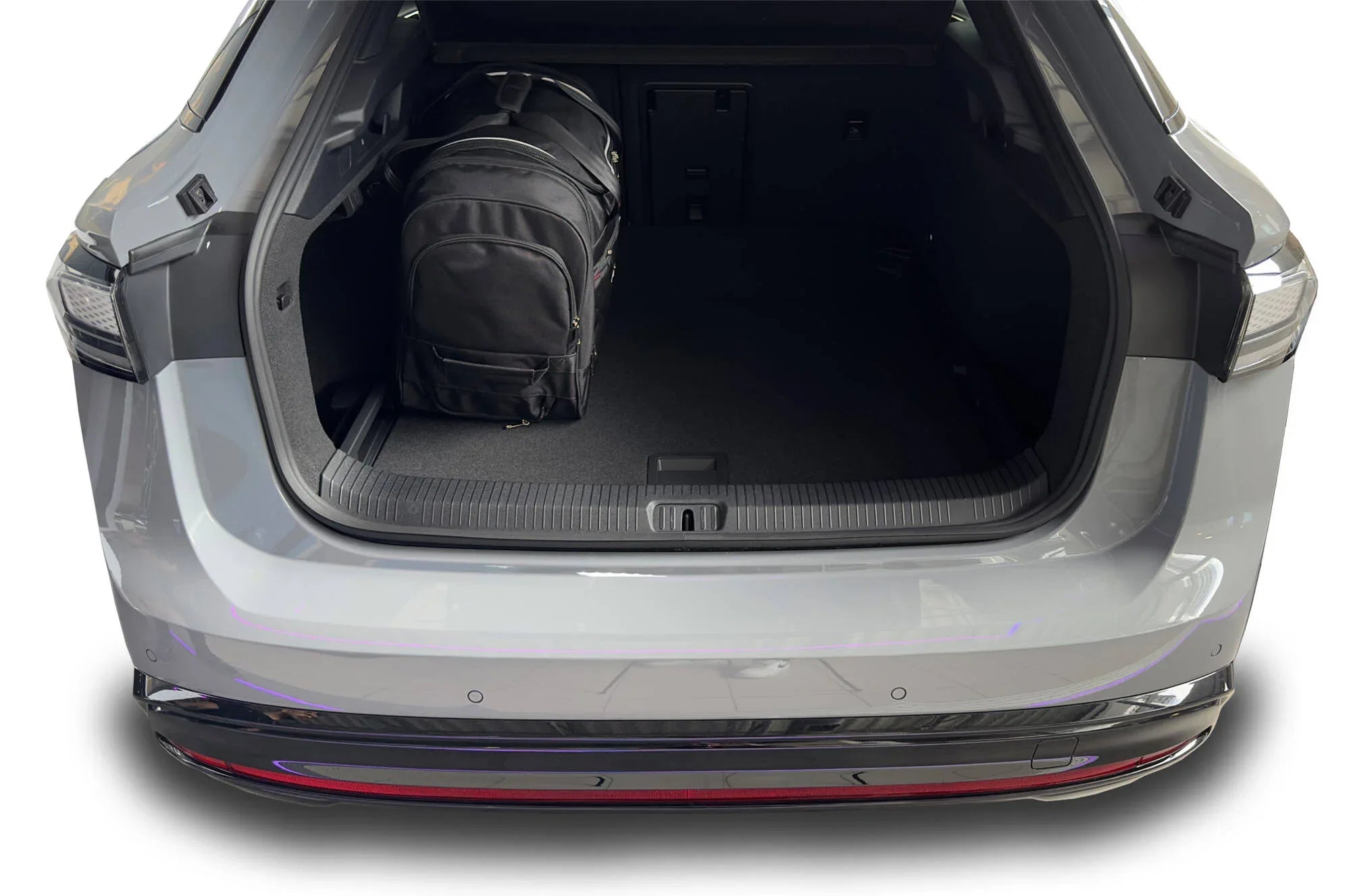 Vw ID.7 EV 2023+ 5-väskor Aero #färg_Svart