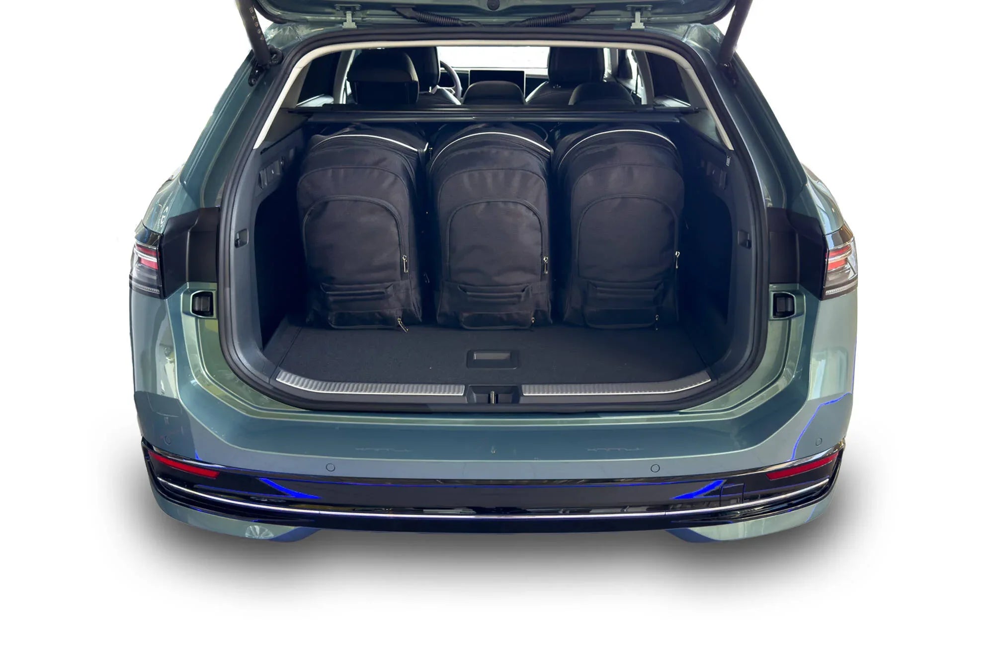 Vw PASSAT VARIANT 2023+ 5-väskor #färg_Svart