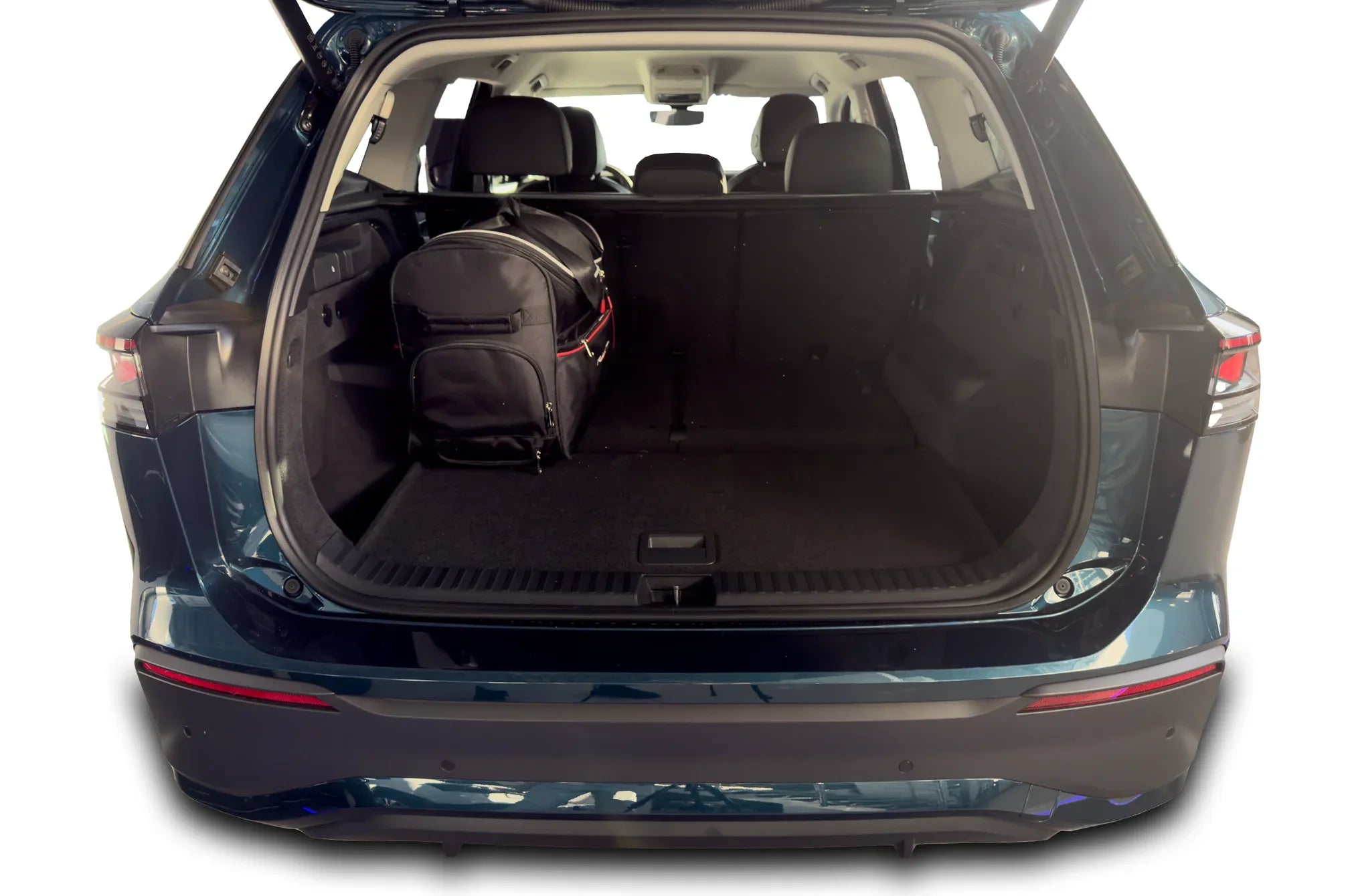 Vw TAYRON MHEV 2024+ 5-väskor Sport #färg_Svart