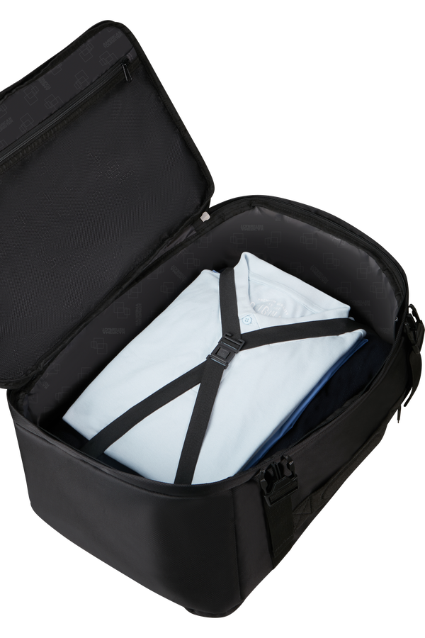 Urban Track Travel Backpack Resväska ONE SIZE #Färg_Asfaltsvart
