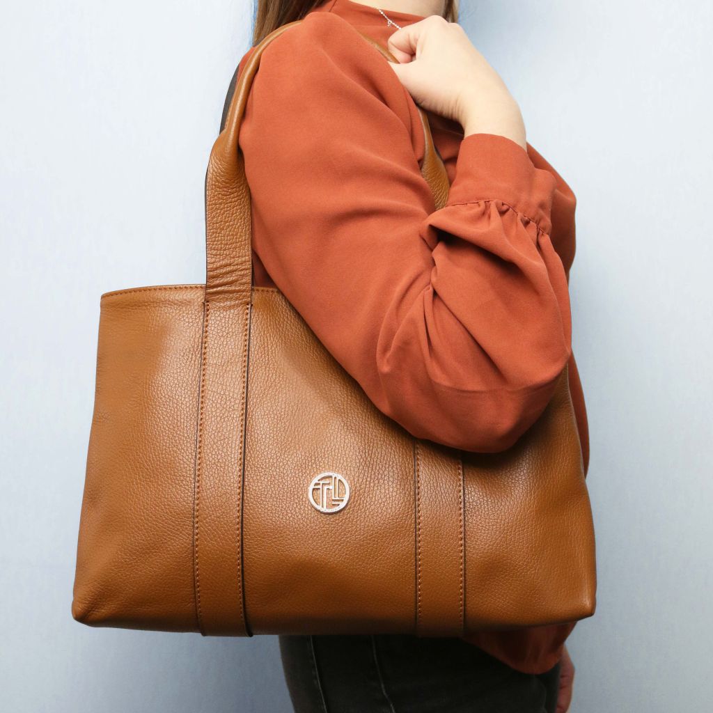 Tuscany Leather Callie Handväska #Färg_Mörkblå